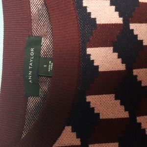 ANN TAYLOR SWEATER